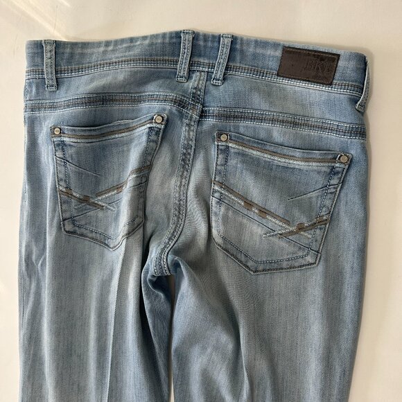 BKE Payton Jeans Womens size 31R Light Wash Boot Cut Stretch distressed ABK1233 - Picture 11 of 16